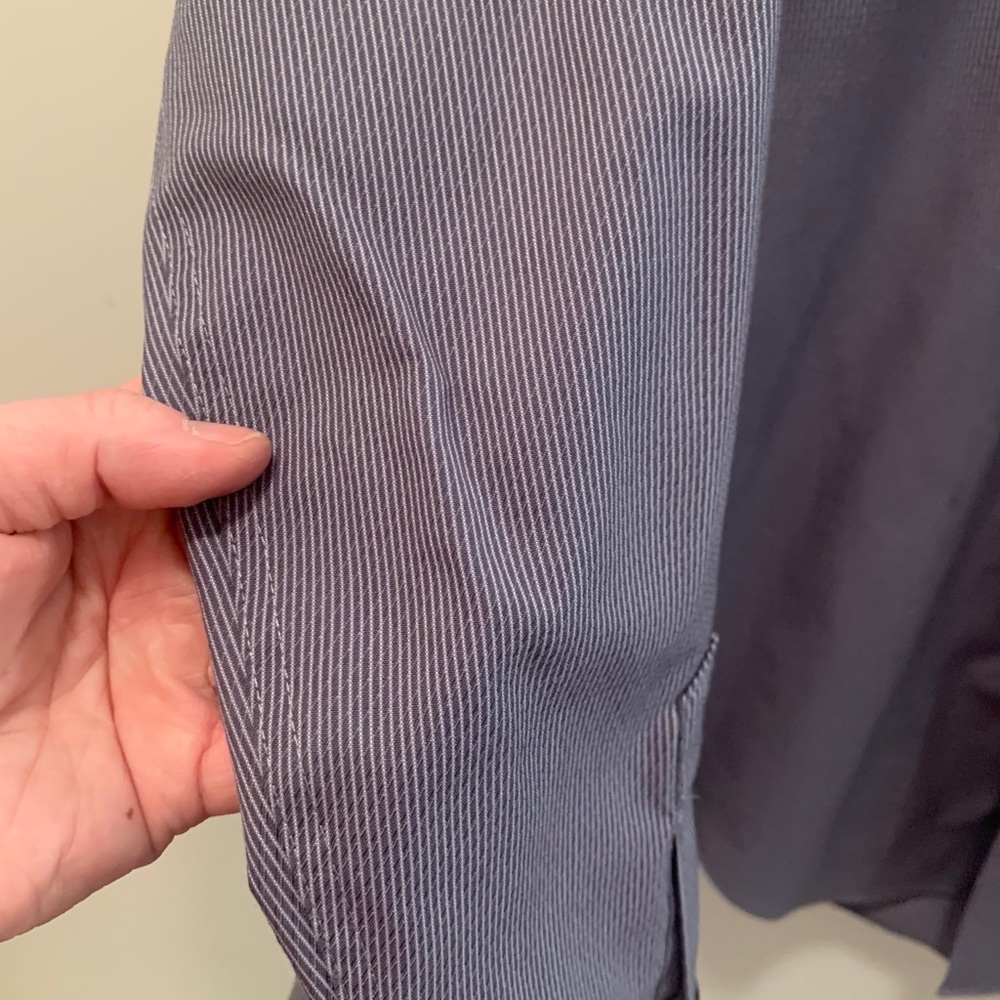 Calvin Klein button down - Picture 5 of 5